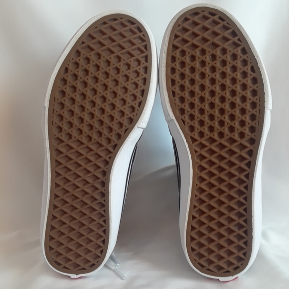 Vans Pro Classic Sneakers - Picture 8 of 11